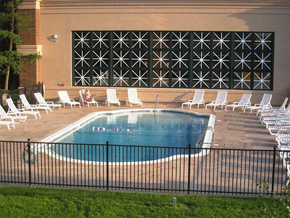 Holiday Inn Express Schaumburg-Rolling Meadows By Ihg Съоръжения снимка