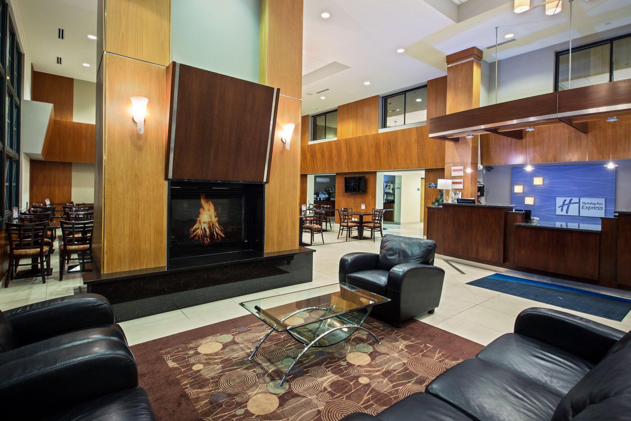 Holiday Inn Express Schaumburg-Rolling Meadows By Ihg Екстериор снимка