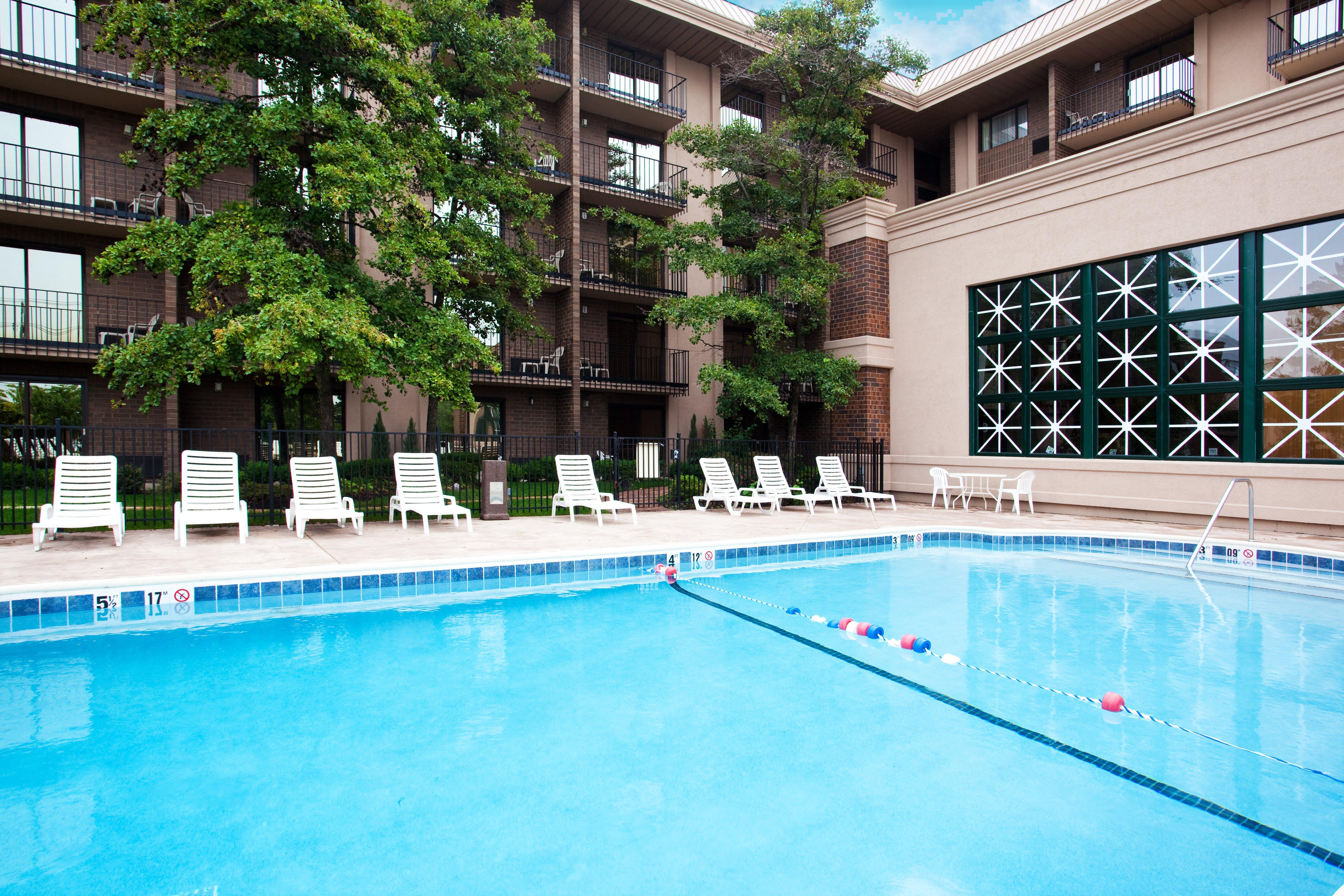 Holiday Inn Express Schaumburg-Rolling Meadows By Ihg Екстериор снимка