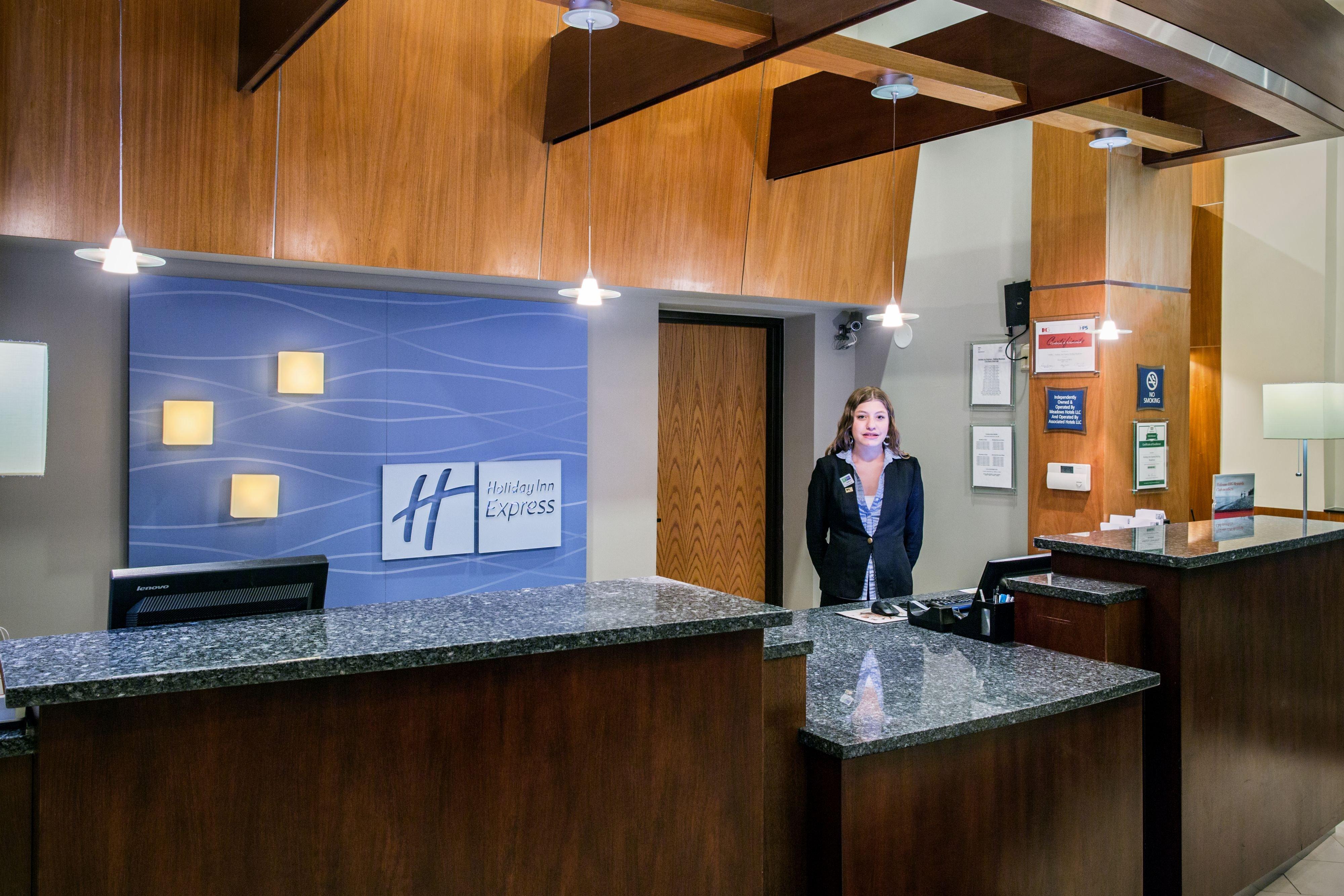 Holiday Inn Express Schaumburg-Rolling Meadows By Ihg Екстериор снимка