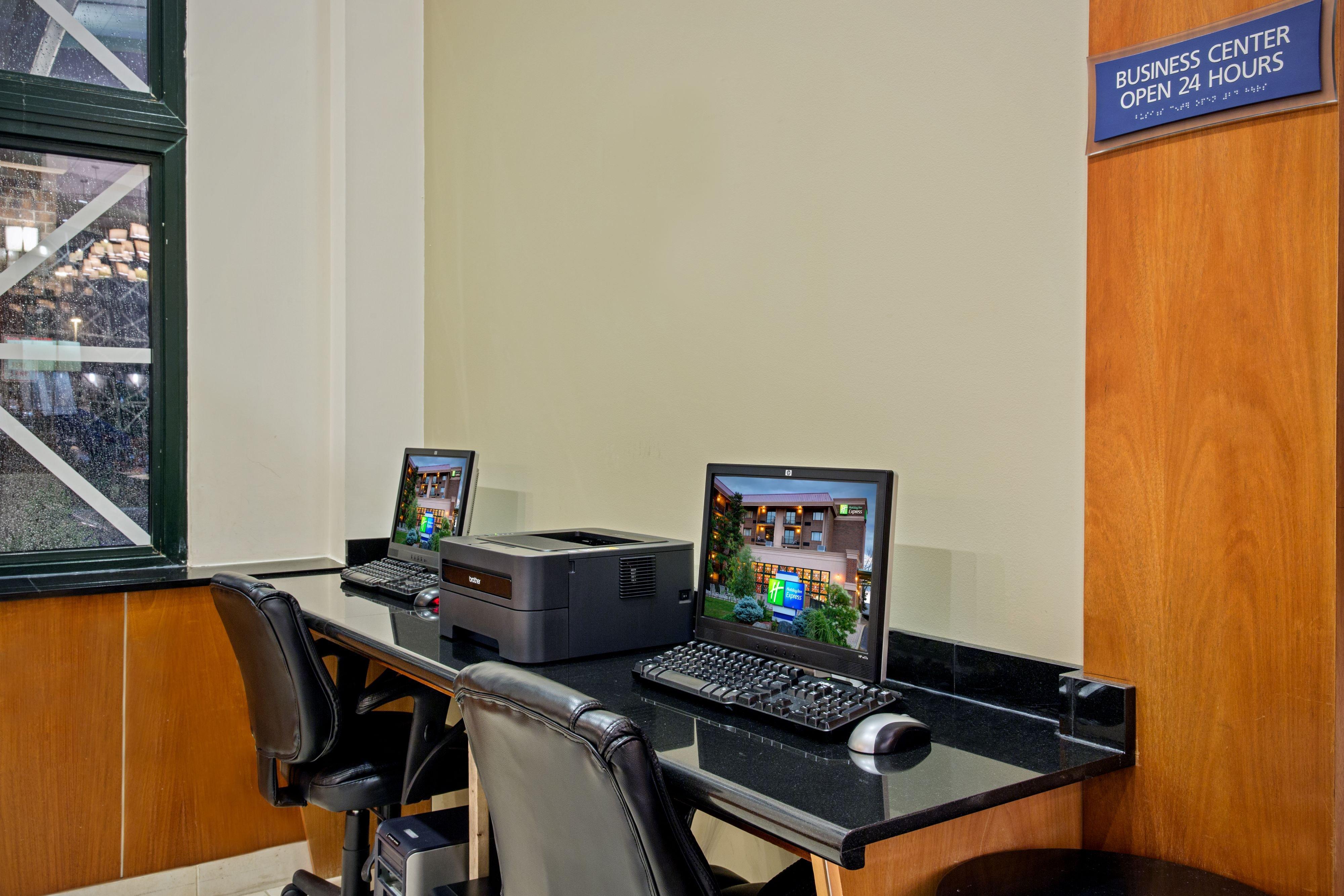 Holiday Inn Express Schaumburg-Rolling Meadows By Ihg Екстериор снимка