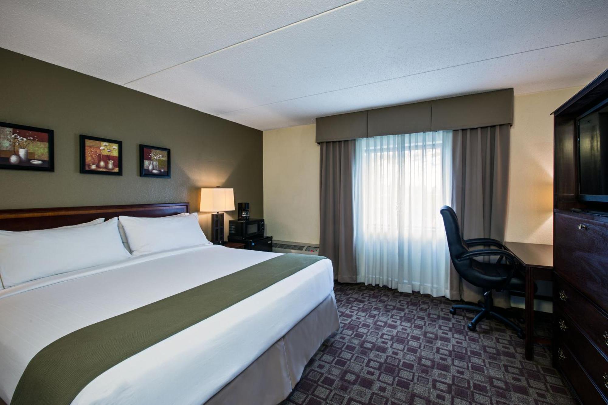 Holiday Inn Express Schaumburg-Rolling Meadows By Ihg Екстериор снимка